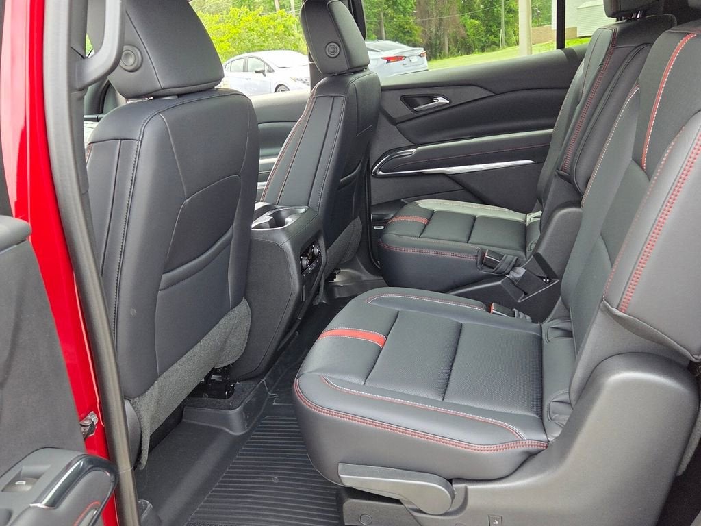 2026 Chevrolet Traverse — detail view