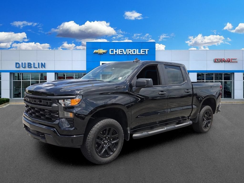 2026 Chevrolet Silverado 1500 Custom Trail Boss in Black — front three-quarter view